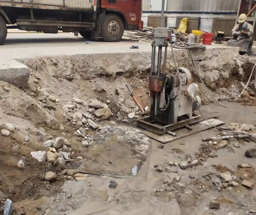 金乡公路下沉压浆